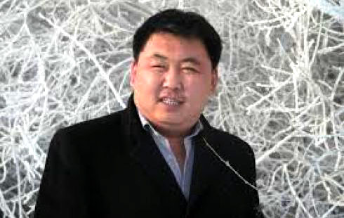  Дуучин Д.Хишигбаярын галзуу ганц хобби нь мөнгө тоолох